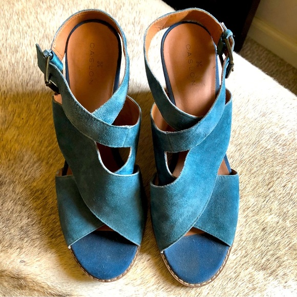 Caslon Teal suede wedge with wood heel and crossover design size 8 - Picture 1 of 8